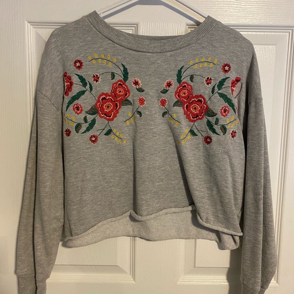 Embroidered Crop Sweatshirt - Picture 1 of 2